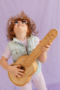 Nueva colección de juguetes de ratán para niños: golf, tabla de surf, guitarra, hechos en Vietnam con precio de mayoreo. - Product Image 2