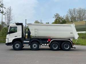 Camion benne basculante VOL-VO FMX 460 8X4 neuf/occasion avec moteur diesel robuste EMK 20*m Mulden Kipper, caméra de recul, capacité 30-40T - Product Image 6