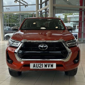 Toyota Hilux usado, combustible diésel, transmisión automática Euro 5, estándar de emisión, estado justo - Product Image 1