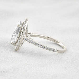 Elegante Verragio Collection Premium Wedding Ring Unique Moissanite y Halo Oval Cut Elegantes Anillos de Moissanite - Product Image 3