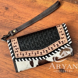 กระเป๋าคลัทช์หนังวัวสีดำมีสไตล์สไตล์ตะวันตกดีไซน์ใหม่ - Product Image 1