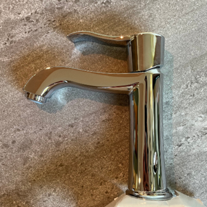 Robinet de lavabo monocommande chromé Nobili Sofi, mitigeur de salle de bain classique avec cartouche en céramique et aérateur anti-calcaire - Product Image 2