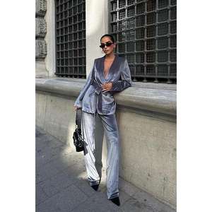 Conjunto de Traje de Terciopelo Extra Grande para Mujer Gaitlin 9897 - Product Image 6