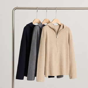 เสื้อฮู้ดดี้แขนยาวแฟชั่นสีพื้นถักจากผ้าฝ้าย 100% ผลิตภัณฑ์ใหม่สำหรับฤดูหนาว พร้อมโลโก้ด้านหน้า ดีไซน์ปรับแต่งได้ - Product Image 5