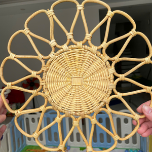 Dessous de verre en rotin Bliss: Assiettes en rotin tissées à la main du Vietnam, fabriquées naturellement pour une solution de décoration de table simple et tendance. - Product Image 6