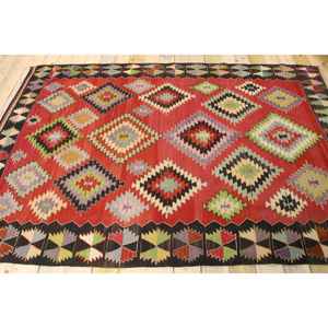 Tapis vintage 6,1x8,9 pieds, tapis turc en laine rouge et vert à motifs floraux - Product Image 2