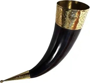 Cuerno para beber vikingo de vidrio pulido de diseño creativo, soporte de hierro con borde de latón, técnica tallada de estilo Animal, artesanía Natural para el hogar - Product Image 2