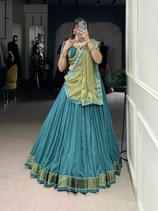 Festival Wear Pure Rayon con Zari Weaving Lehenga Choli Mujer Fabricante de moda de la India a la tarifa más baja - Product Image 2