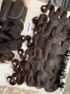 Cabello rizado negro súper doblemente tramado con ondas corporales, de cabello humano vietnamita, de 22-28 pulgadas, con trama a máquina. - Product Image 5