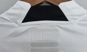 Camiseta de equipo de fútbol personalizada con impresión de logotipo gratuito, último diseño, secado rápido, transpirable, totalmente impresa por sublimación - Product Image 3