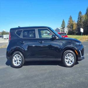 EXCELENTE ESTADO Kia Soul LX 2024 - Product Image 2