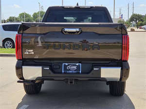 Construido Estándar 2023 Juguete-OTA Tundra Limited - Product Image 4