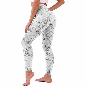 Leggings pour femmes dans un design tendance avec un tissu doux confortable pour une utilisation décontractée Leggings de yoga pour femmes téléchargés par Dress Sports - Product Image 1