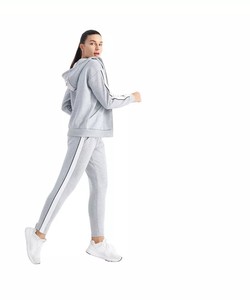 Nouveau élégant Logo personnalisé survêtement Crop hauts sweats à capuche et Jogging survêtement 2 pièces ensemble femmes survêtements pour femmes porter 2 pièces Ho - Product Image 4