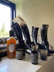 Cuerno para beber vikingo épico hecho de cuerno de búfalo e ideal para decoración de hidromiel de cerveza o fines de cosplay - Product Image 5