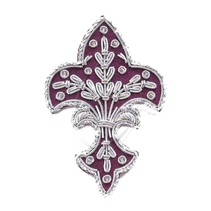 Vente en gros de haute qualité meilleur design appliques brodées à la main. Fleur De Lis. | Insigne personnalisé de broderie à la main Bullion - Product Image 1