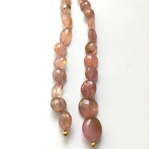 ลูกปัดทัวร์มาลีนสีชมพูอ่อนธรรมชาติ ขัดเรียบ 2 เส้น สำหรับทำเครื่องประดับอัญมณี - Product Image 1