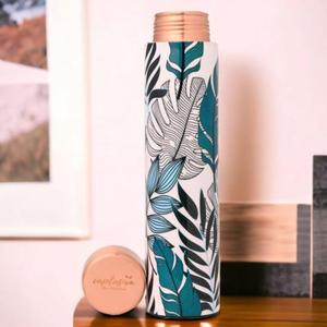 Bouteille d'eau traditionnelle en cuivre avec des propriétés antibactériennes naturelles pour améliorer naturellement l'immunité et la santé globale - Product Image 2