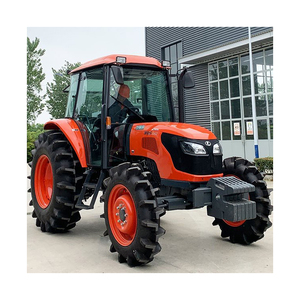 Tracteur utilitaire compact Kubota M6040 à vendre, équipement polyvalent pour l'agriculture, l'aménagement paysager et le transport - Product Image 2
