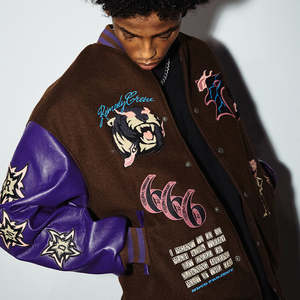 Veste universitaire pour homme High Street |   Broderie en chenille |   Corps en laine et manches en cuir imperméable - Product Image 4