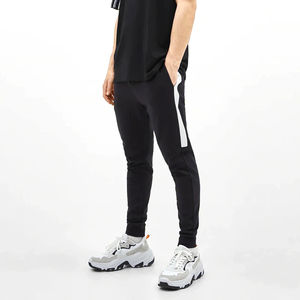 Pantalones Deportivos Casuales de Lona Personalizados de Alta Calidad al por Mayor, 2026, Algodón Antiarrugas, Tinte Liso, Logotipo de Marca de Invierno, Pantalones Deportivos para Hombre - Product Image 1