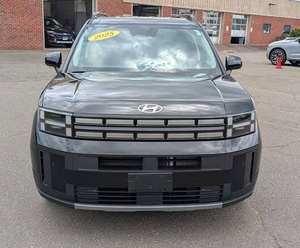 Negro 2024 para Santa Fe Híbrido Automático SEL AWD Usado con Asientos de Cuero, Arranque Remoto, Bluetooth, Asientos en la Tercera Fila, Techo Solar - Product Image 1