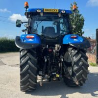 New Hollland T7060 T7040 Tractor agrícola multifuncional New Holland con bajas horas de trabajo Todos los componentes principales Activo Comprar ahora - Product Image 6