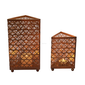 ชุดเชิงเทียนทรงเสา 2 ชิ้น งานเหล็กฉลุลายโบราณ ทำมือ สำหรับตกแต่งบ้านในวันคริสต์มาสและวันวาเลนไทน์ - Product Image 1