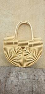 กระเป๋าไม้ไผ่ทำมือสำหรับการส่งออกในตลาดฤดูร้อนกระเป๋าที่มีเนื้อไม้ไผ่ดูมีสไตล์สำหรับร้านค้าปลีกและการใช้งานทั่วไป - Product Image 4