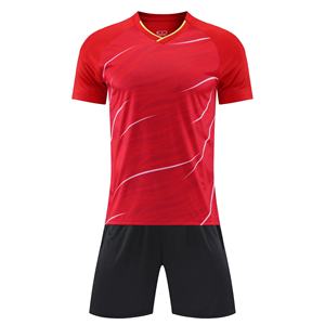 Dernière conception de maillots et shorts pour hommes avec impression de logo personnalisé pour adultes à des prix de gros vêtements de football - Product Image 6