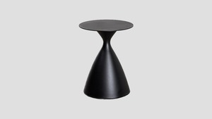 Table d'appoint en aluminium peu encombrante avec des lignes épurées pour une esthétique intérieure minimaliste Disponible dans des tailles personnalisées d'Inde - Product Image 2