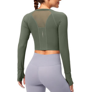 เสื้อครอปโยคะสั้นสำหรับผู้หญิงผ้าระบายอากาศได้ดีดีไซน์ตามต้องการและมีตัวเลือกโลโก้และสียี่ห้อแบบบริการเต็มรูปแบบ - Product Image 2