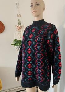 Venta al por mayor de mujeres con logotipo personalizado impreso patrón pulóver diseño manga larga Vintage cuello redondo pulóver sudadera mejor calidad - Product Image 2