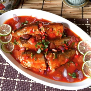 Gran cantidad de caballa y sardina enlatadas de exportación | Salsa de salmuera y tomate | OEM disponible - Product Image 2