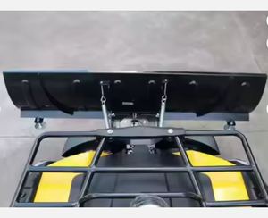 รถไถหิมะสี่ล้อราคาประหยัดและมีประสิทธิภาพสำหรับการกำจัดหิมะหนาและเศษขยะบนทางหลวง ลานจอดรถ และลานสาธารณะ - Product Image 4