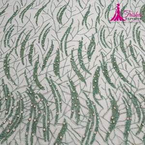 Tissu de filet perlé 3D tissé de luxe avec motif brodé léger pour les célébrités féminines - Product Image 1