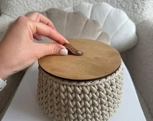 Cesta de Macramé Naranja Minimalista, Perfecta para Almacenamiento en la Cocina, Organizador de Mesa, Frutero y Uso Decorativo, Procedente de la India - Product Image 4