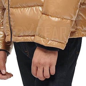 Chaqueta acolchada de invierno informal para hombre recién llegada hecha a mano para una movilidad cálida y un estilo diario limpio - Product Image 6