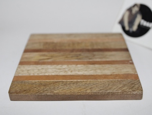 Dessous de verre en résine incrustée de bois de qualité supérieure dans la conception de doublure de Tradnary Exim Pvt Ltd - Product Image 3