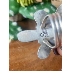 Bague en argent sterling avec turquoise Royston faite à la main par des artisans Navajo, taille 7.5, sertie de manière géométrique, bijoux fins - Product Image 5
