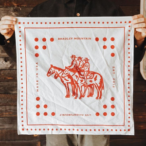 Écharpe carrée personnalisée en tissu imprimé avec logo et service de marque blanche pour la promotion publicitaire et l'image de marque - Product Image 5