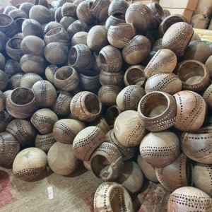 Portavelas de Arte de cáscara de coco ecológico hecho a mano, decoración única para el hogar y regalo de San Valentín, cuencos de coco impresos - Product Image 2