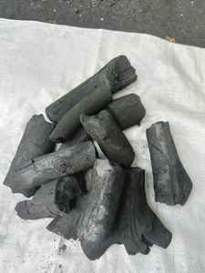 Offre Spéciale Bois dur/briquette de charbon du Vietnam au meilleur prix - Product Image 3