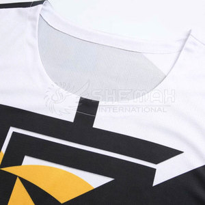 Uniforme de basket-ball personnalisé uniforme de basket-ball uni à bas prix fabriqué au Pakistan pour hommes - Product Image 3