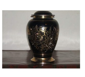 โกศสำเร็จรูปสีดำและสีทองอันเป็นเอกลักษณ์ของชาวยุโรป2023โกศโลหะหรูหราสำหรับอุปกรณ์งานศพ - Product Image 1