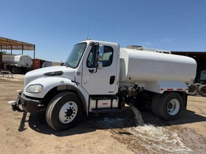 ขายส่งรถบรรทุกน้ำ Freightliner M2 ปี 2014 มือสอง ถังเหล็กใหม่ขนาด 2300 แกลลอน จัดส่งรวดเร็ว - Product Image 3