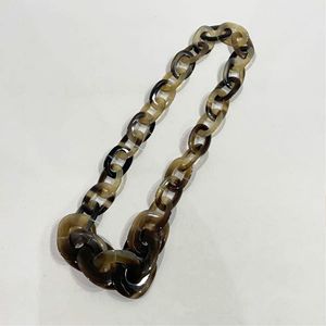 Ensemble de collier pendentif en corne de buffle de style moderne fait à la main ensemble de cadeaux personnels carrés en forme de trapèze - Product Image 6