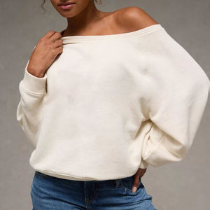 Dernier sweat-shirt à manches longues décontracté surdimensionné pour femmes avec capuche motif personnalisé hors de l'épaule haut tricoté à capuche pour les hivers - Product Image 1