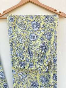 Pijama de Mujer Hecho a Mano en India, 100% Algodón, Elegante Estampado Floral, Ropa de Dormir para Invierno, Casual y de Lujo, para Primavera y Otoño - Product Image 5