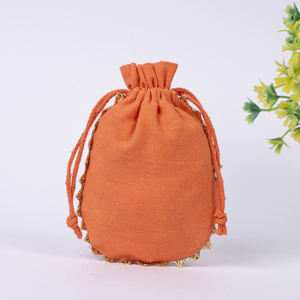 Logo personnalisable indien fait à la main Orange pochette à cordon petit mariage coton cadeau bijoux conteneur vente en gros Promotion - Product Image 3